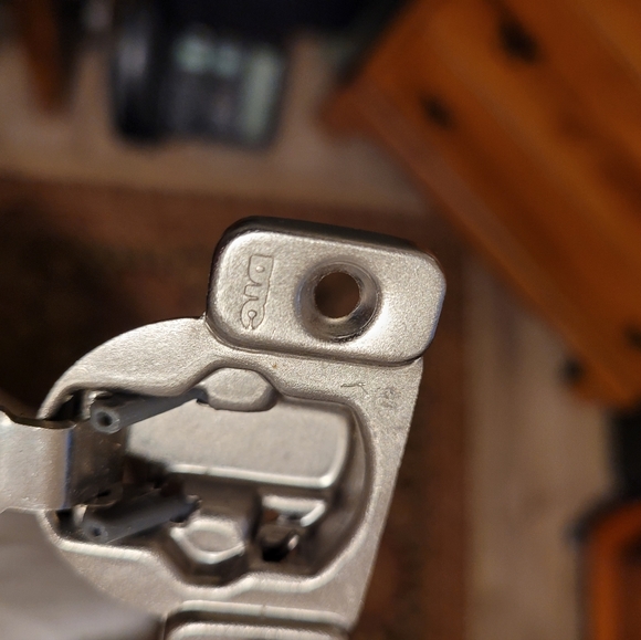 DTC 1-1/4" Overlay Soft Close 105 Degree 2 Cam Press In Face Frame Cabinet Hinge - Picture 6 of 10